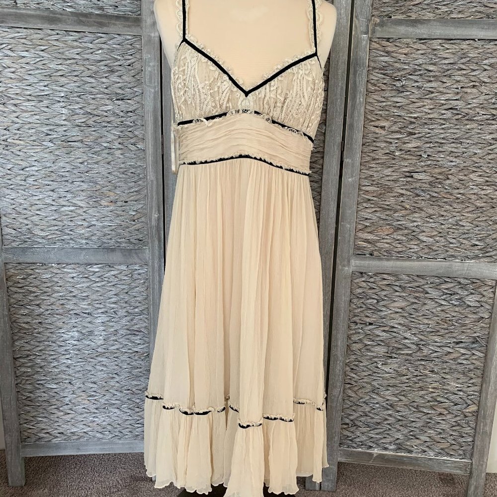 BCBG MAXAZRIA Chiffon & Lace Dress